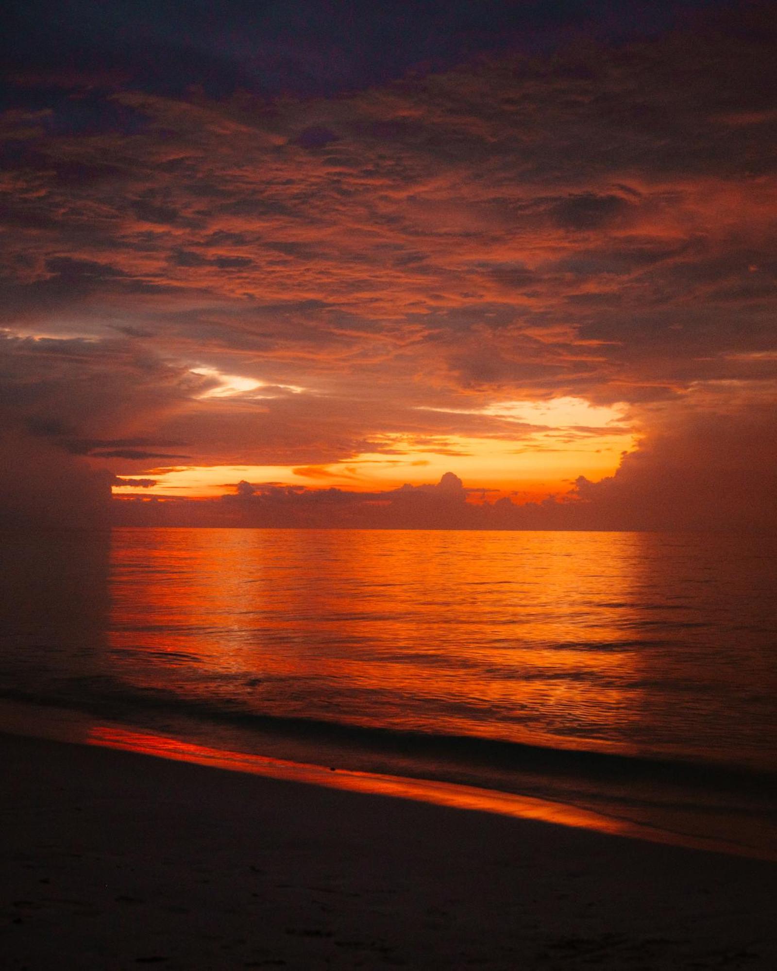 The Zen Den Hotel Thulusdhoo Ngoại thất bức ảnh